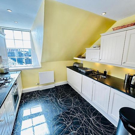 Parliament Sq Apartman EDI Kültér fotó